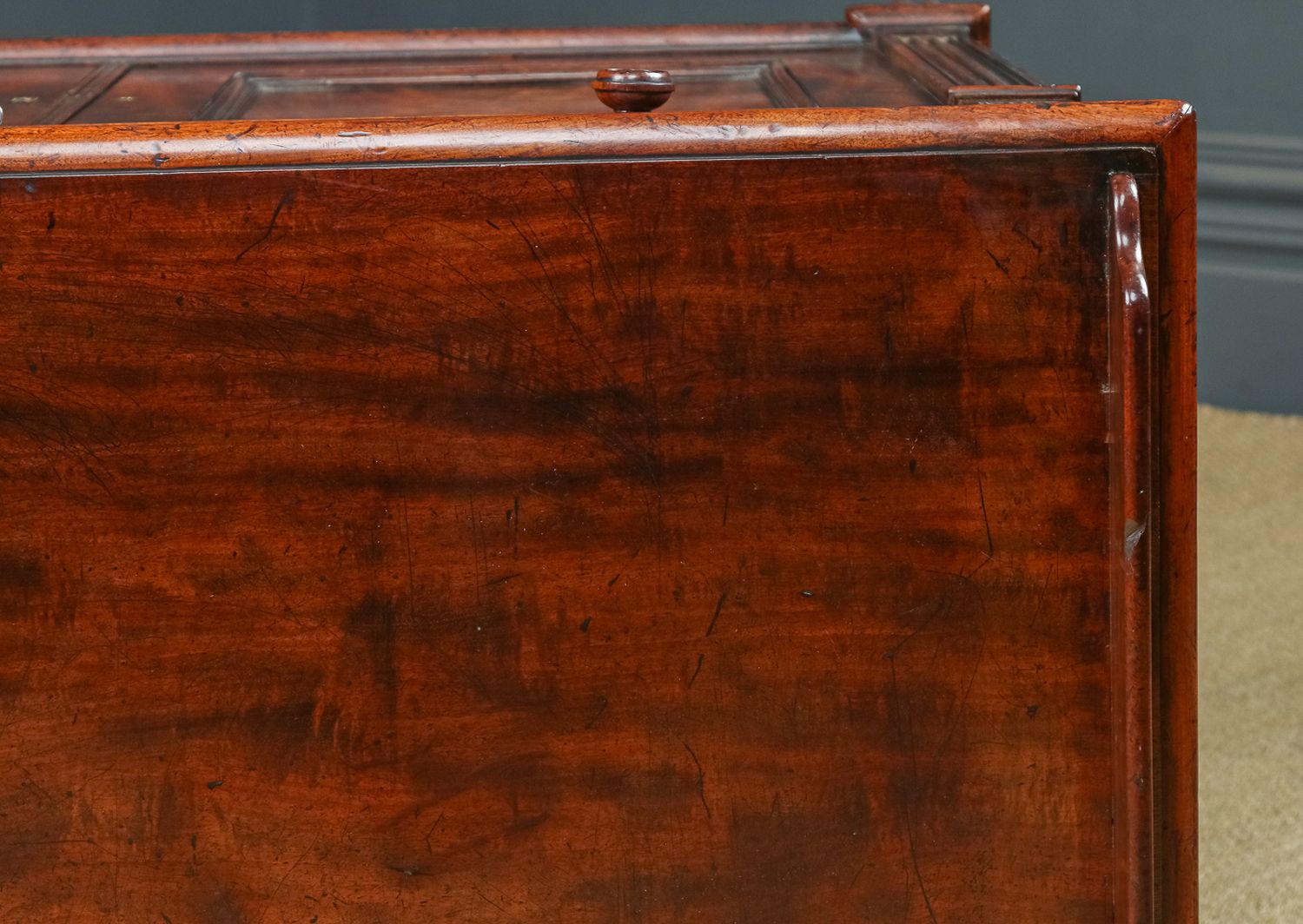 photo furniture English Regency Flame Mahogany Secretaire Desk Bureau Chest Of Drawers By Gillows Of Lancaster (Circa 1830)