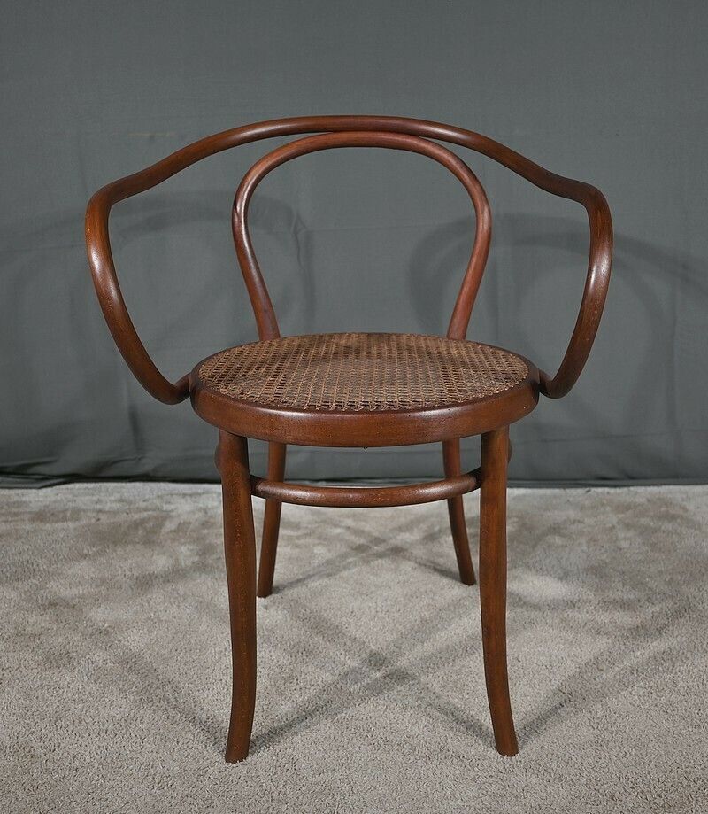 Furniture Bentwood Armchair By Jacob & Josef Kohn – 1900 photo