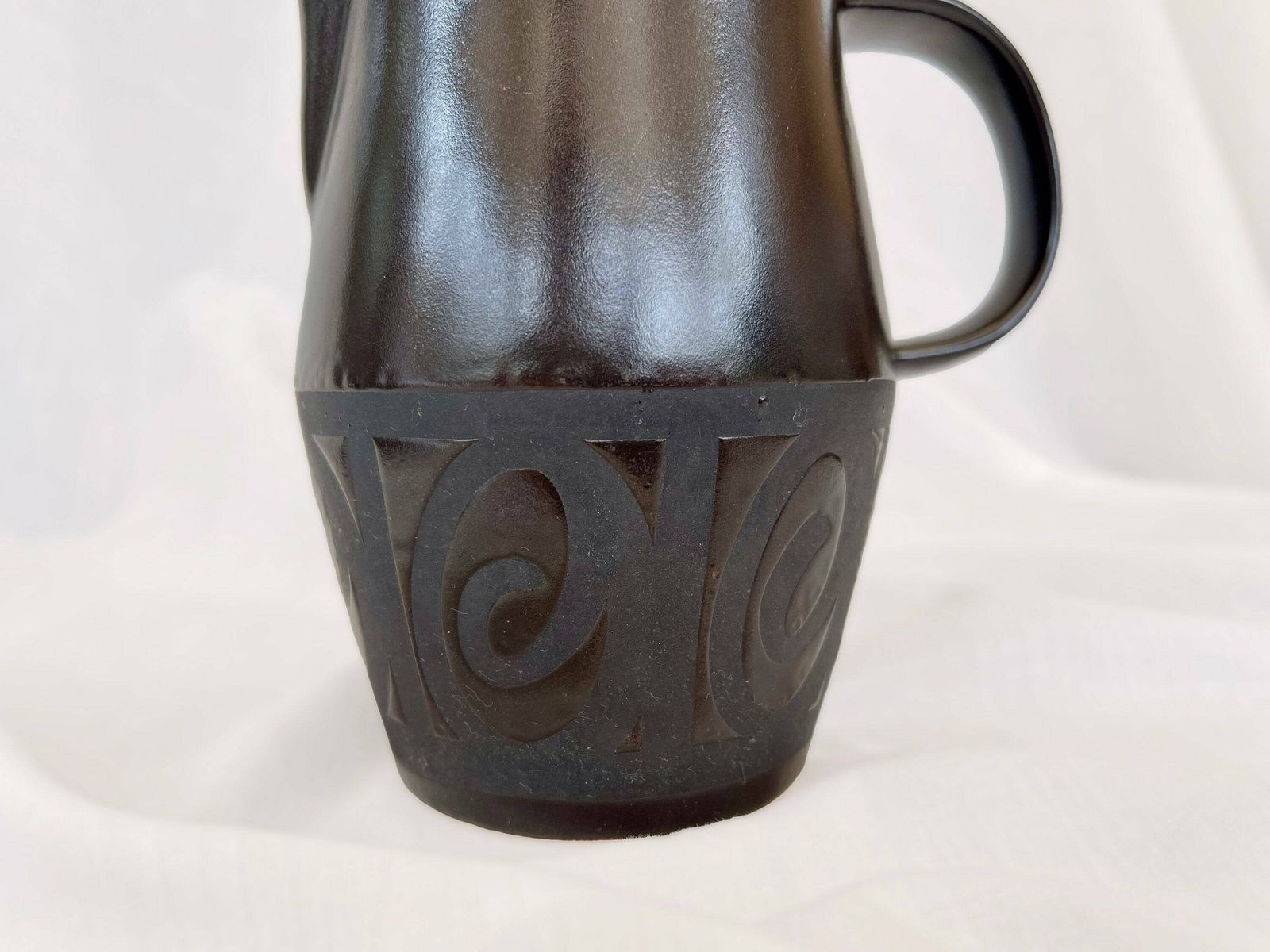 photo for sale Dark Brown Matt And Shine 1970's Vintage Coffee Pot, Creamer And Four Cups And Saucers With Retro Pattern. Mid Century Ceramics