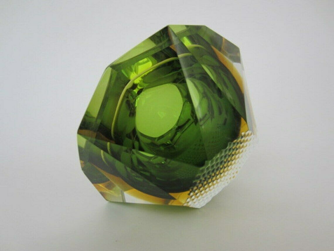 photo vintage Murano Sommerso Green And Amber Mandruzzato 6 Facet Cut Geometric Art Glass Bowl