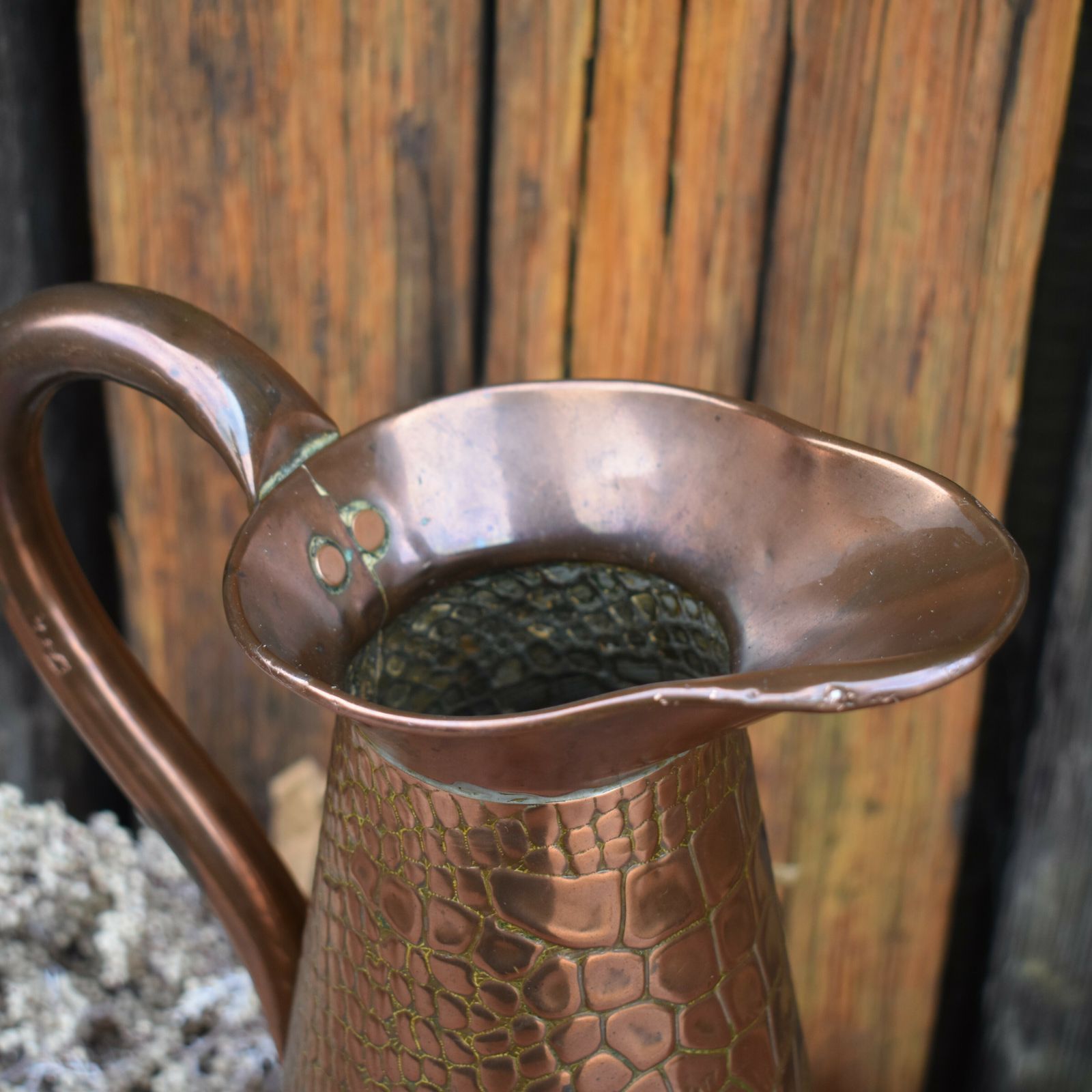 Antique Joseph Sankey Hand Beaten Snakeskin Repousse Copper Jug Ewer Pitcher photo vinterior