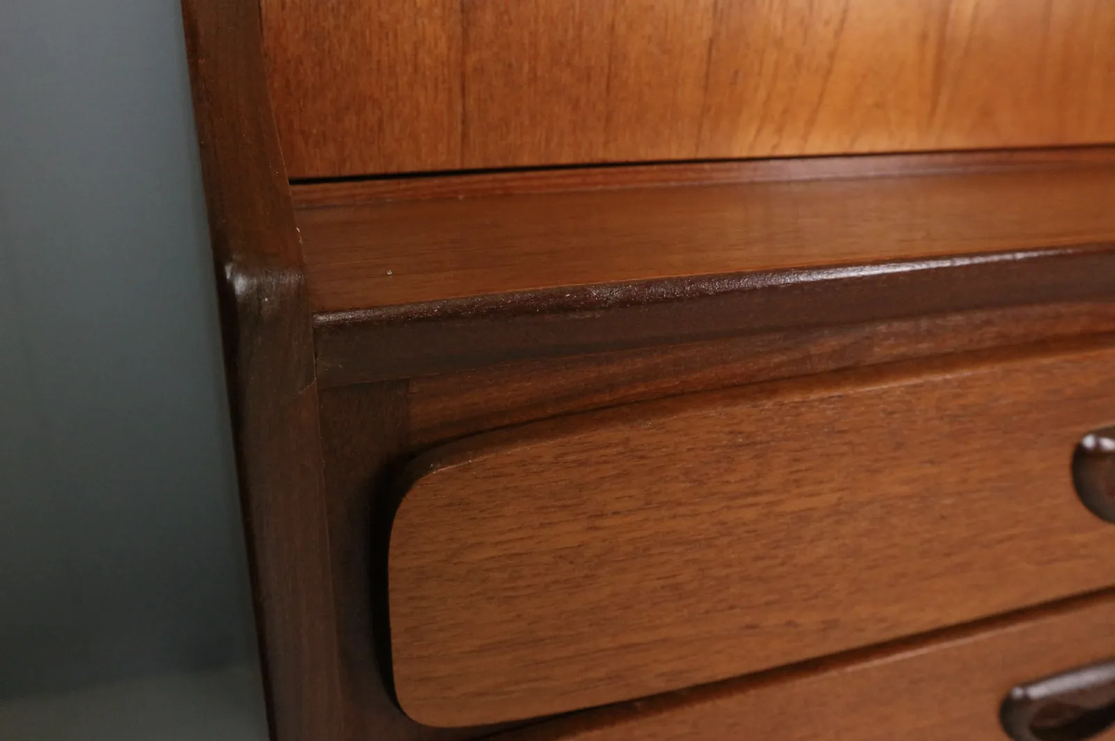 photo vinterior Louis Van Teeffelen Teak Highboard / Credenza For Wébé, 1960s