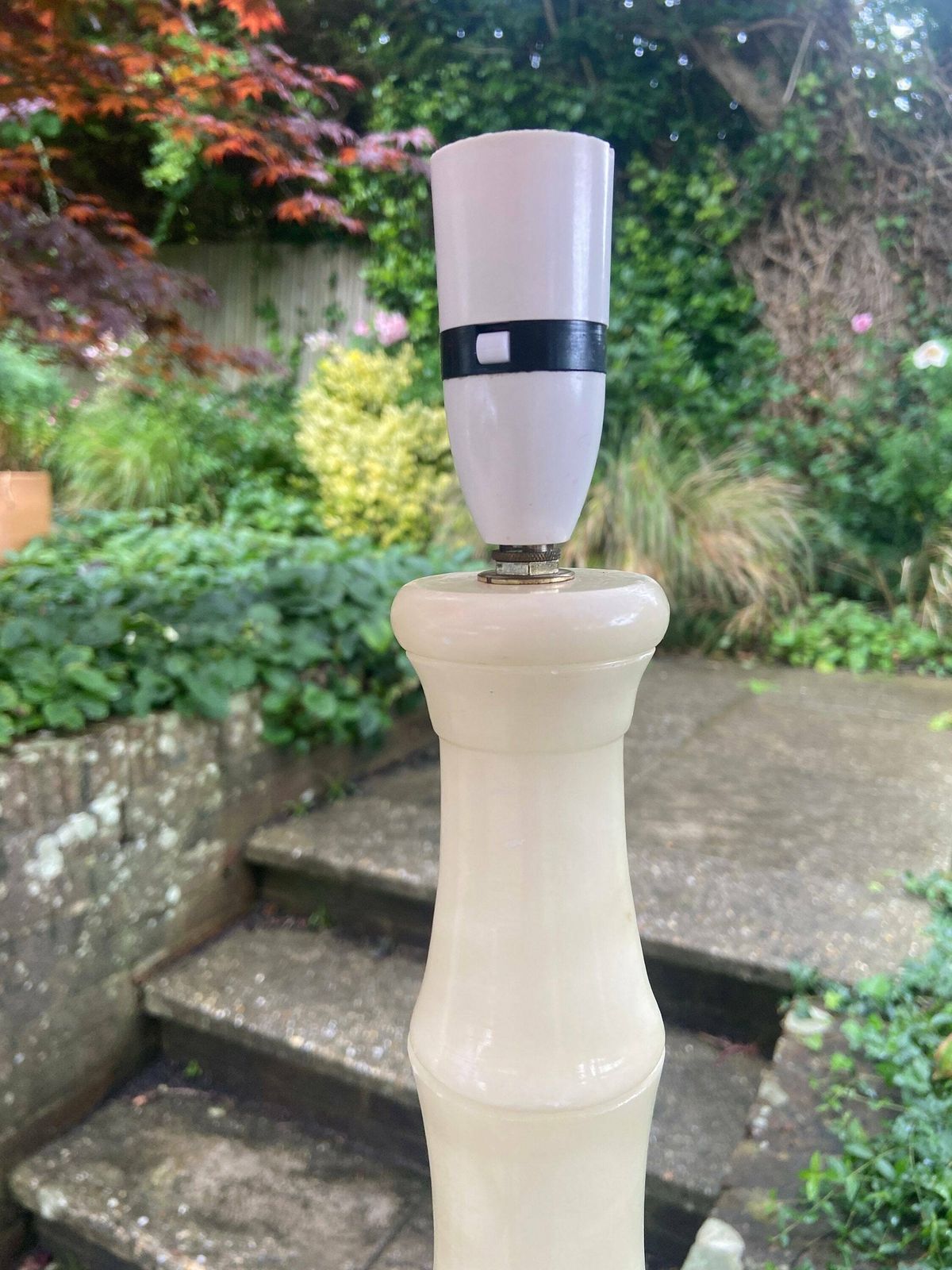 Very Tall Vintage Onyx Alabaster Table Lamp Stunning! 60cm Tall, Working Condition photo 175.0