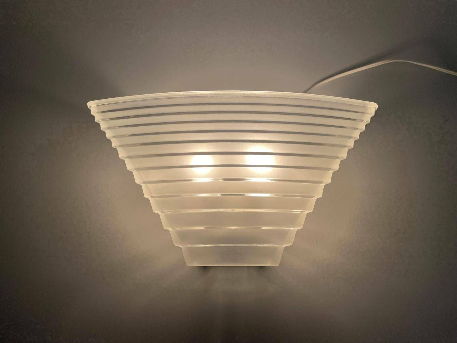 Model Pergamo 38 Glass Single Sconce By A. Mangiarotti For Artemide, Italy, 1980s photo Lighting