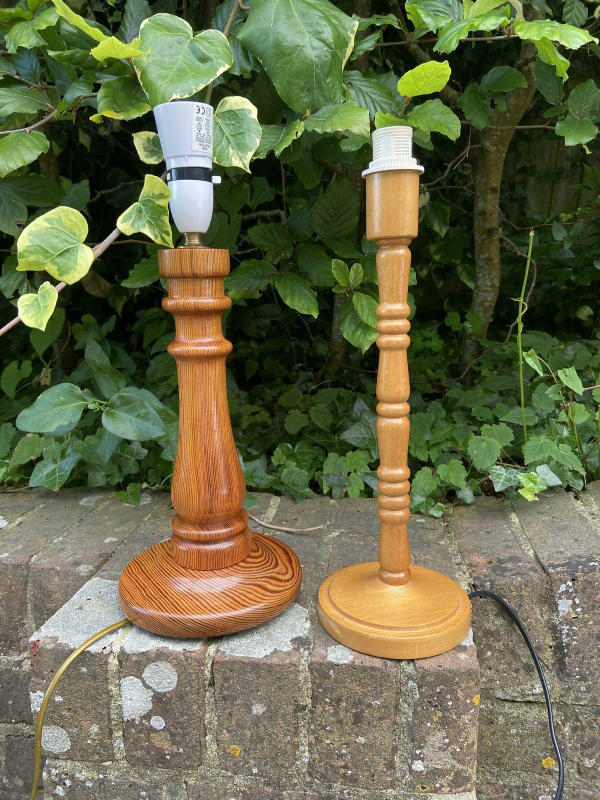 Two Vintage Wooden / Pine Table Lamps   Excellent Condition, Working photo vinterior