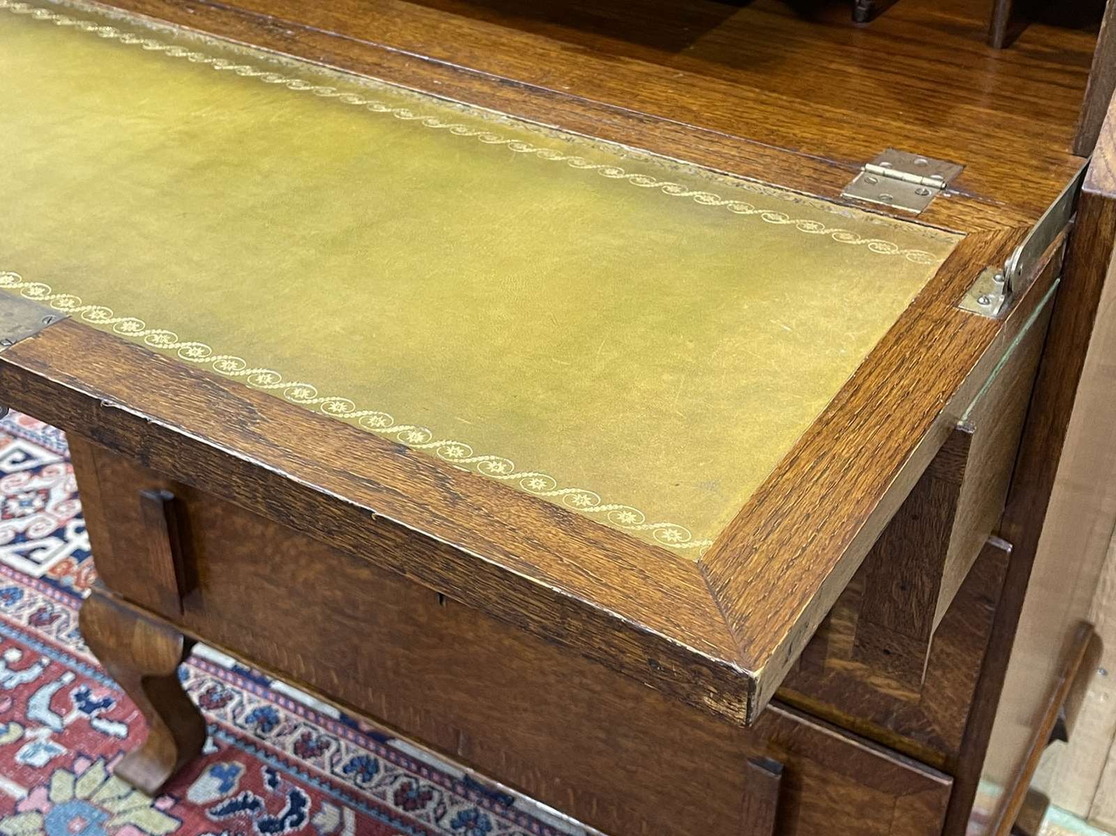 English Speed Bump Desk In Oak And Leather, From The 1950s photo vinterior