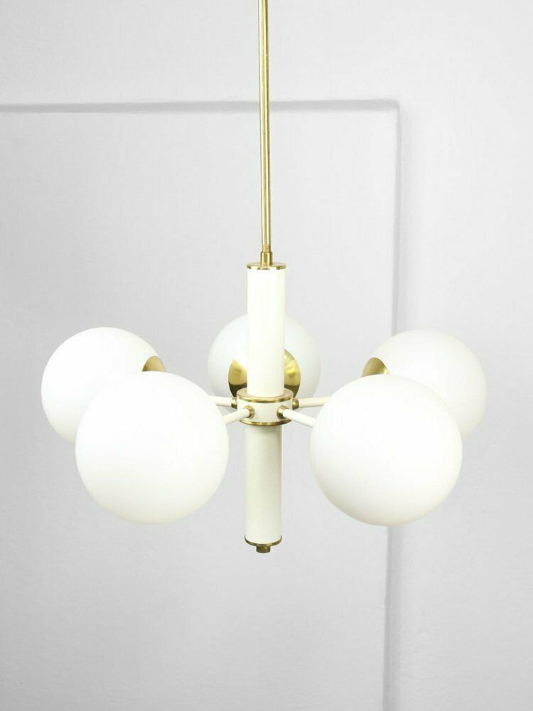 photo vinterior Vintage Italian Brass And Opaline Sputnik Chandelier, 1970s