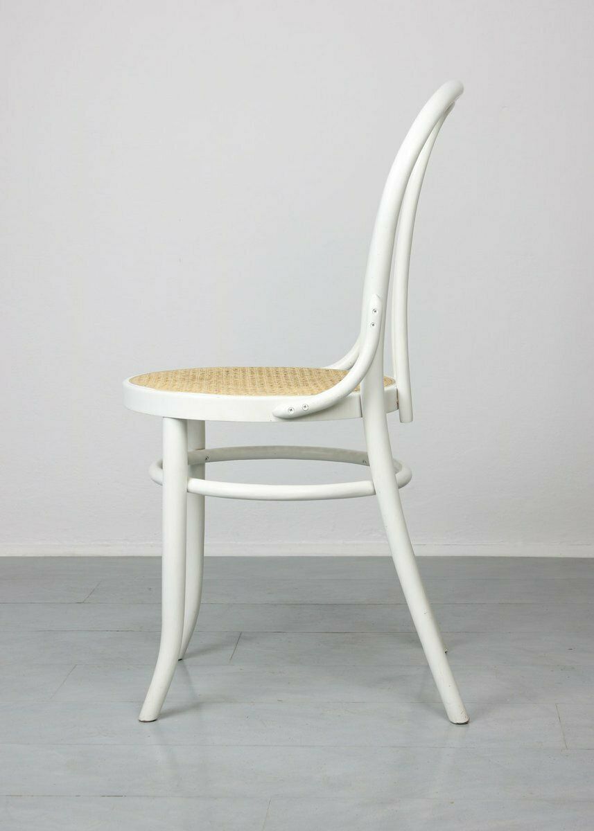 Furniture No. 18 White Chairs Attributed To Michael Thonet, Set Of 4 photo