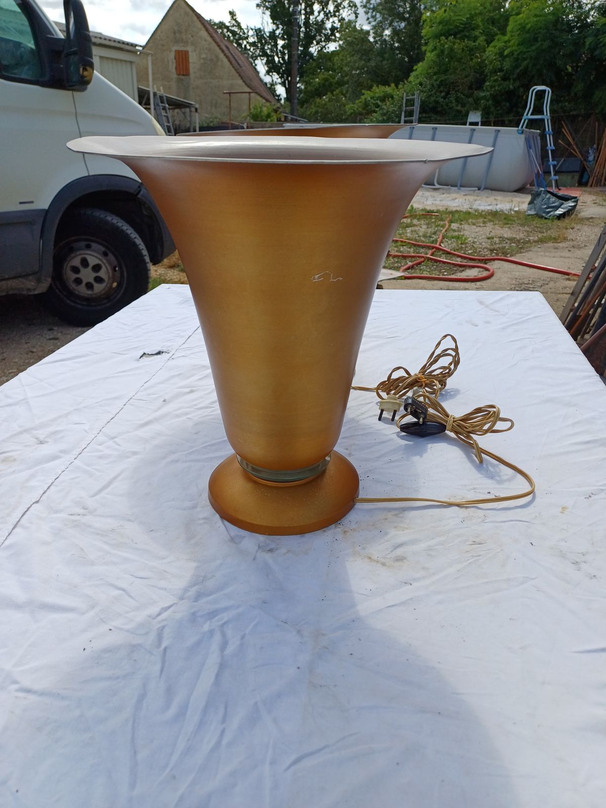 photo furniture Pair Of Golden Aluminum Lamps From The 1960s