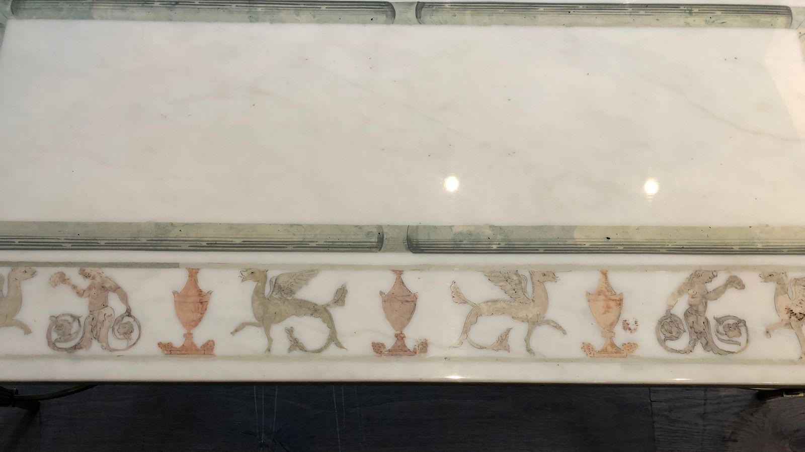 photo furniture Neoclassical Style Coffee Table In Bronze And Brass With Marble Top Decorated With Greek Motifs