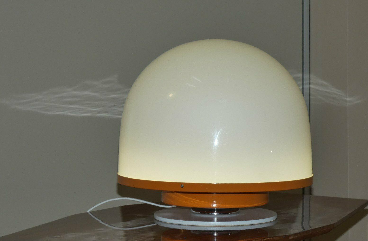 Bottone Table Lamp In Acrylic Glass And Metal, Italy 1960s photo for sale