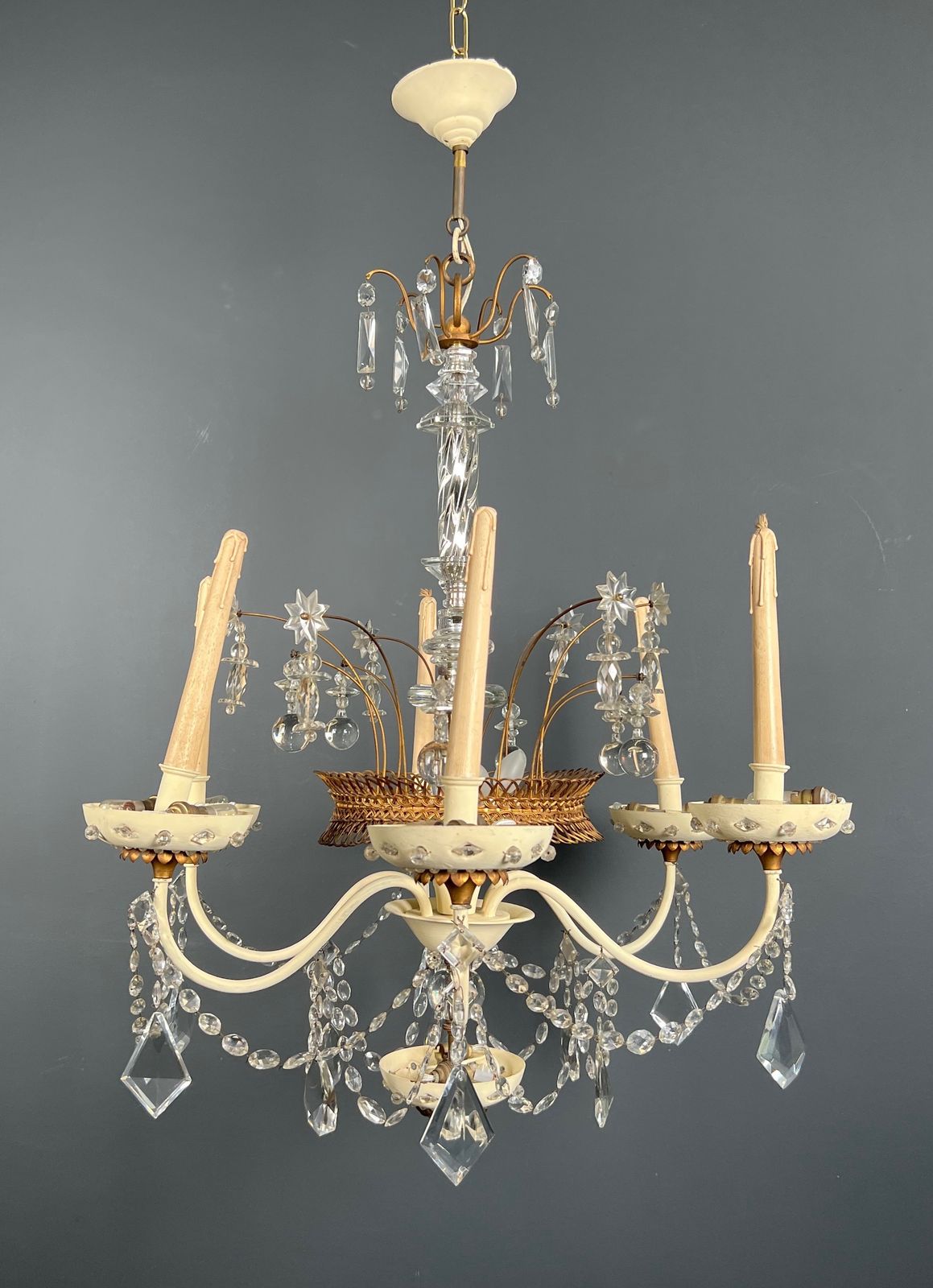 Chandelier In Lacquered And Gilded Sheet Metal And Crystals From Maison Baguès. Circa 1940 photo Lighting