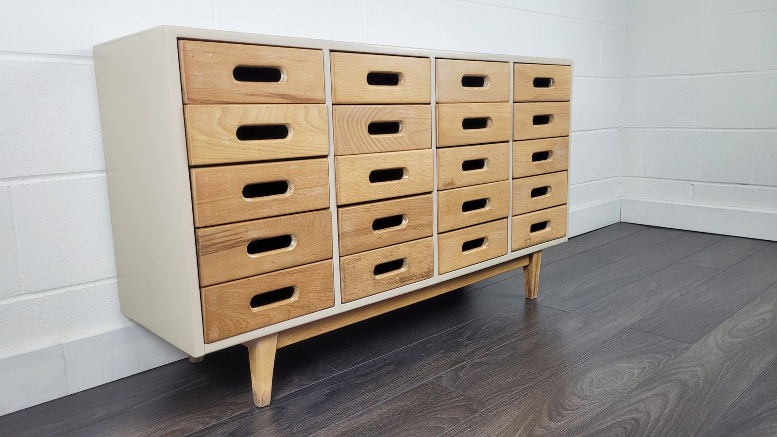 Esa Chest Of Drawers, 1970s photo vinterior