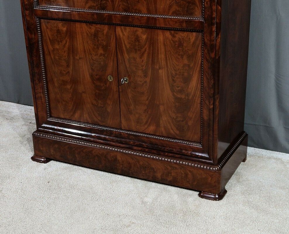 Small Mahogany Veneer Secretary, Restoration Period – Early 19th Century photo vintage