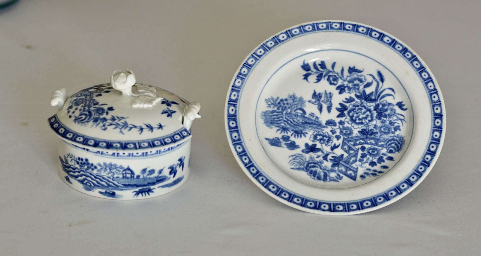 18th Century DR Wall Worcester Blue Butter Tub, Cover And Stand C1770