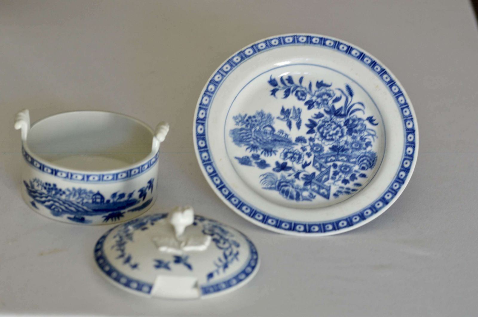 18th Century DR Wall Worcester Blue Butter Tub, Cover And Stand C1770 photo Home Decor