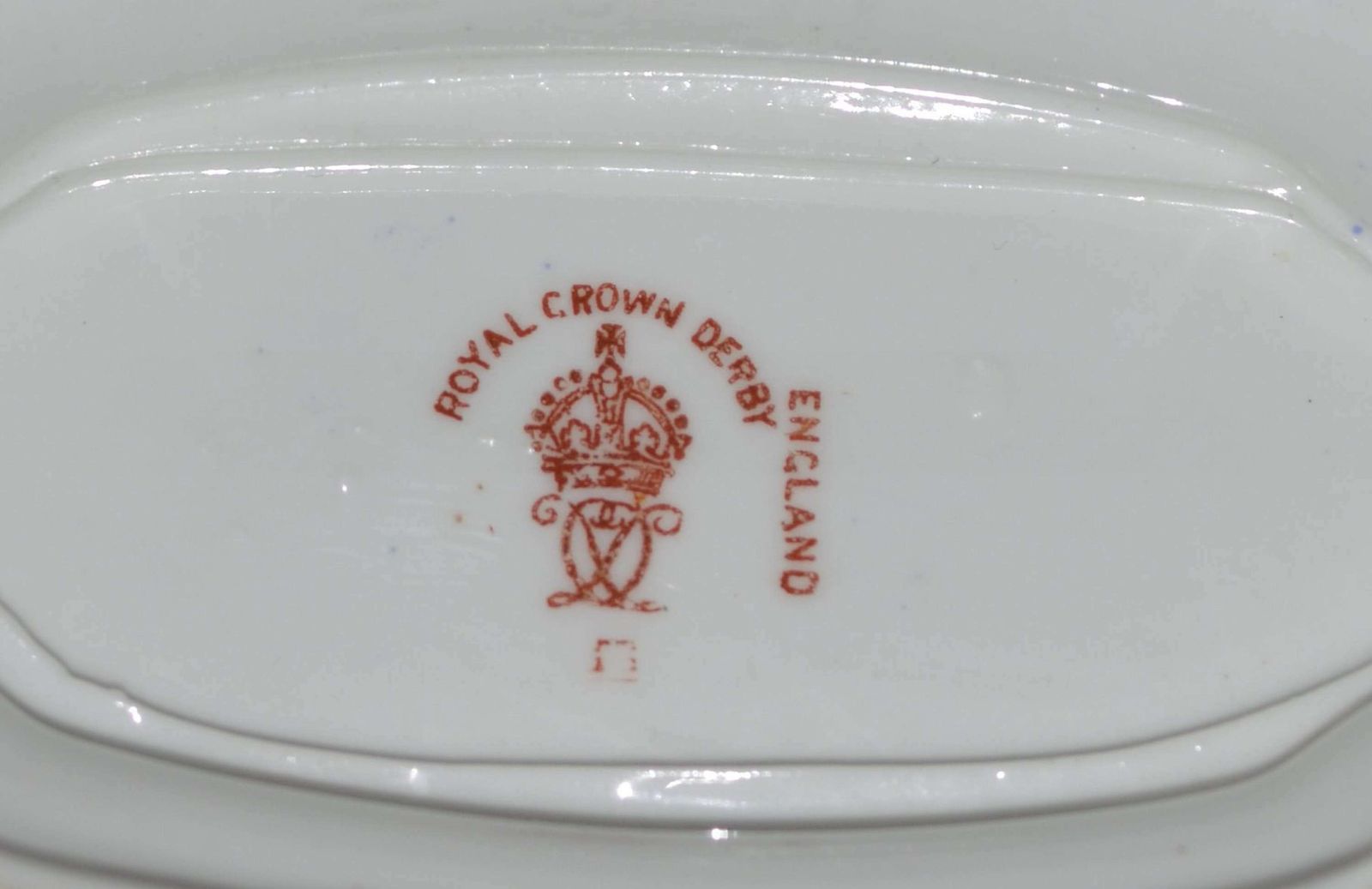 Royal Crown Derby 1912 Excellent Quality Hand Painted Floral Vase photo vintage