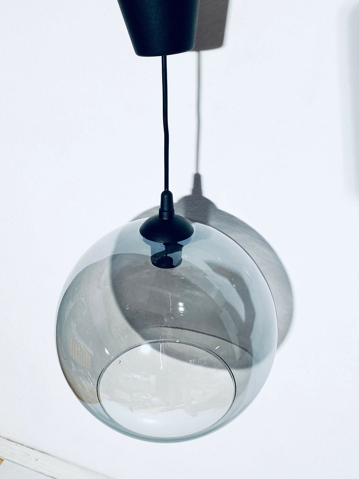 Vintage Glass Bulb Hanging Lamp / Timeless 1970s/1980s Design photo vinterior