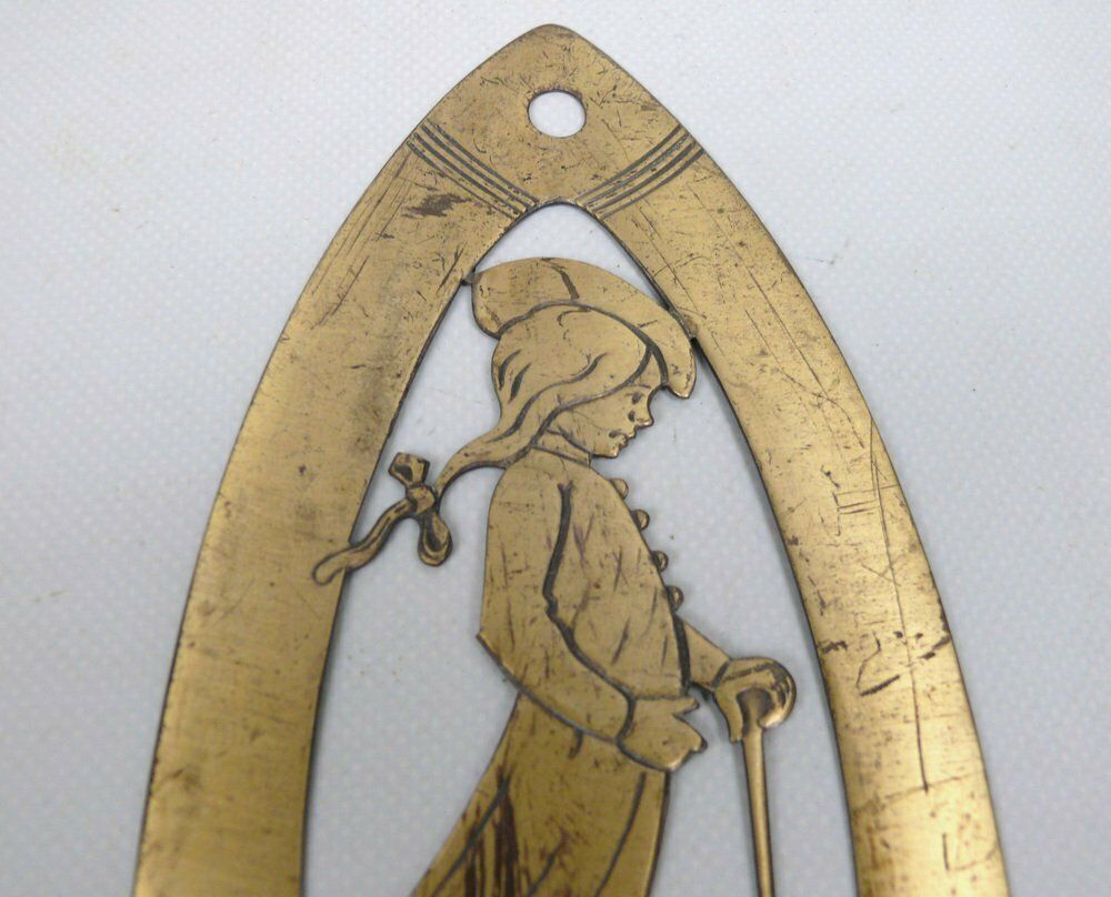 photo furniture Art Nouveau Wall Mount For Tear Off Calendar In Brass, 1890s