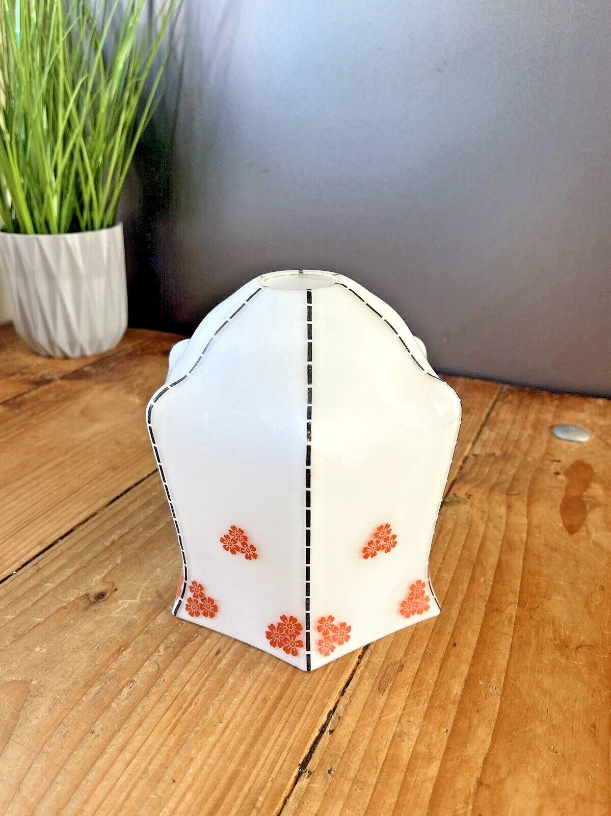 photo furniture 1 Lovely Art Deco Orange Floral Glass Light Lamp Shade Supastone Czechoslovakia