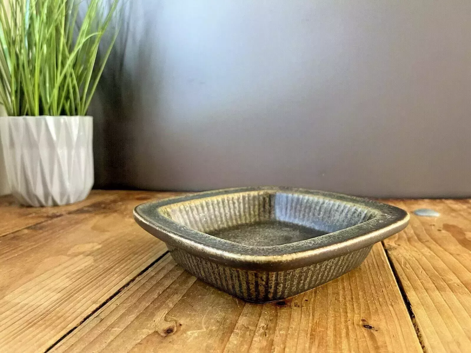 60's Mid Century Swedish Rorstrand Gunnar Nylund Striped Green Collier Dish Bowl