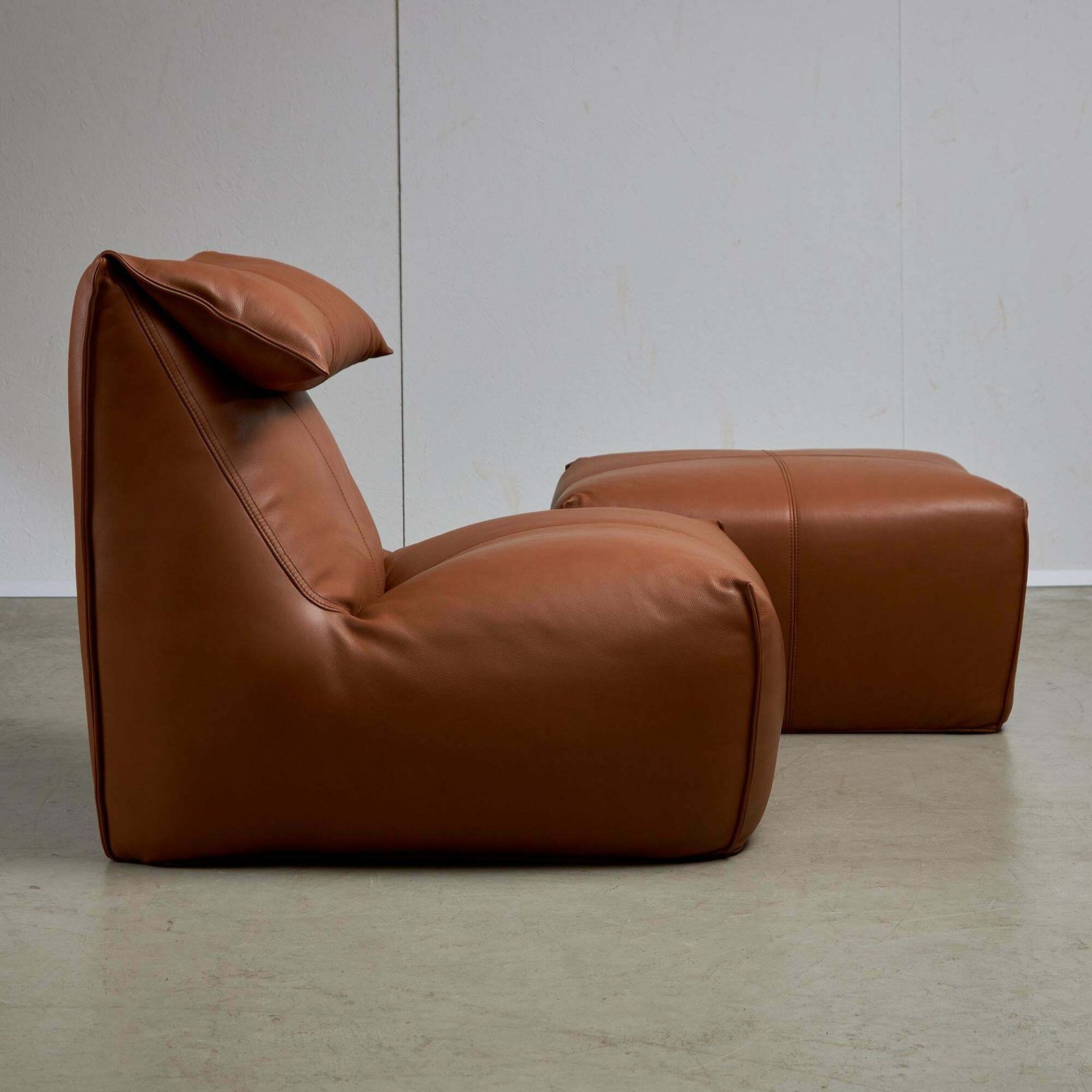 Le Bambole Lounge Chair B&B Italia photo for sale