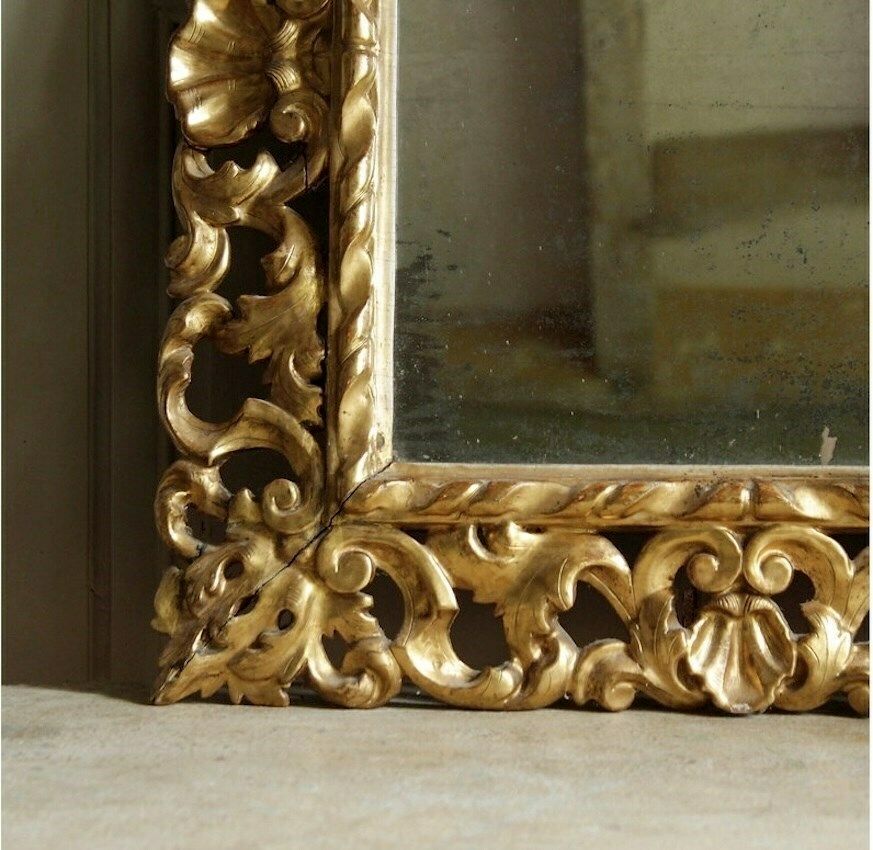 1350.0 Early 19th C. Mirror From Italy In Carved & Gilded Limewood Frame photo