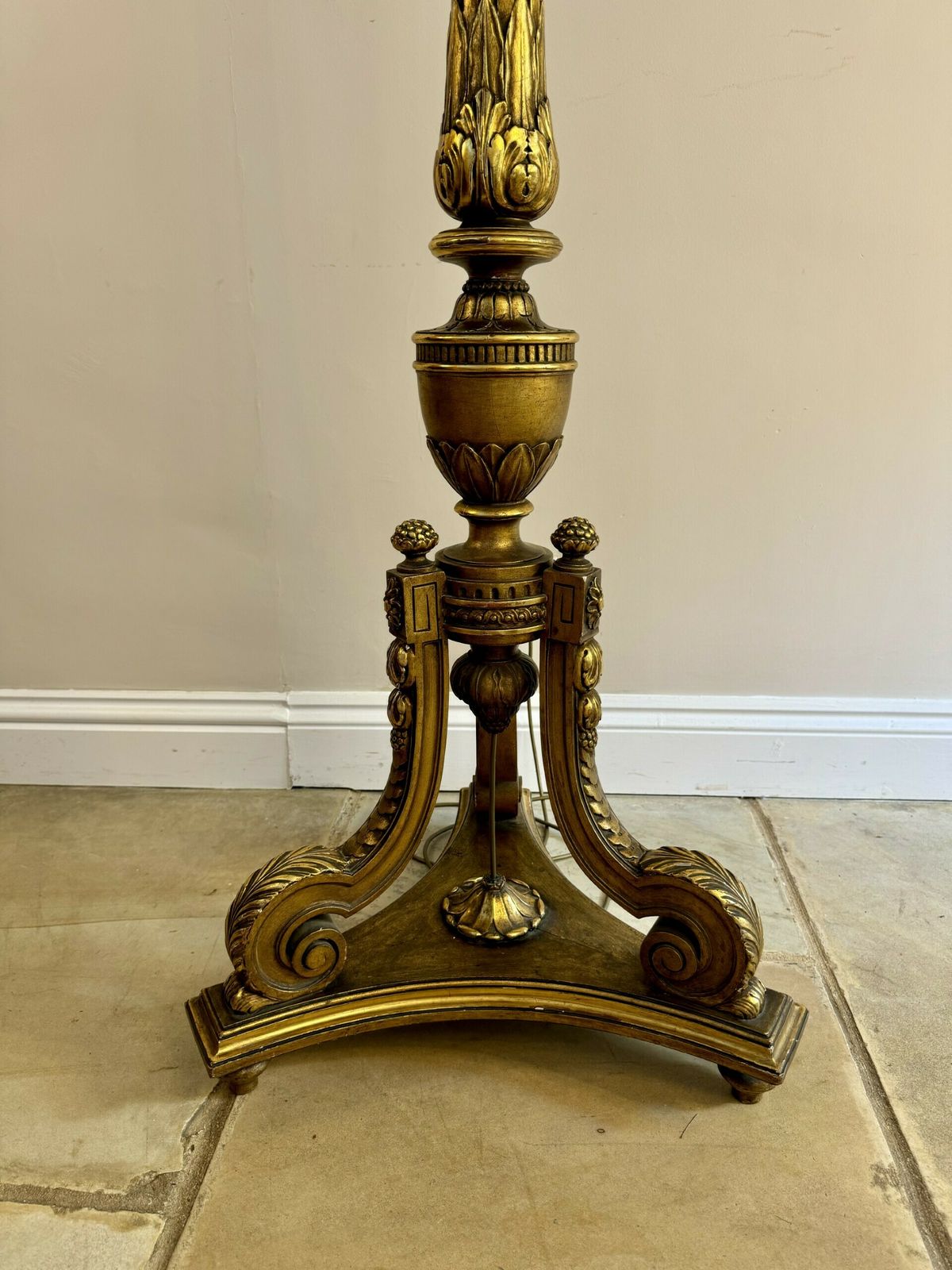 Outstanding Quality Antique French Carved Gilded Standard Lamp photo vinterior