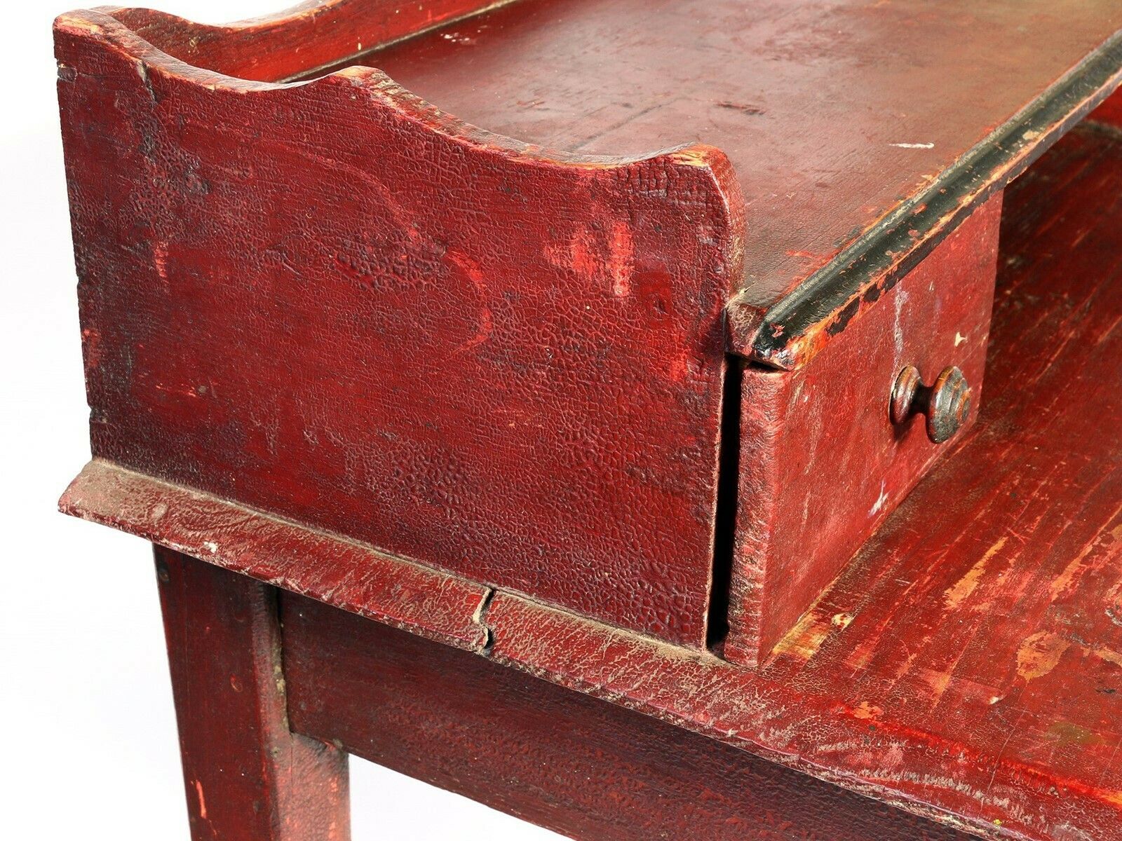 Small 'Bonheur Du Jour' Desk In 'Bullsblood' Paint photo vinterior