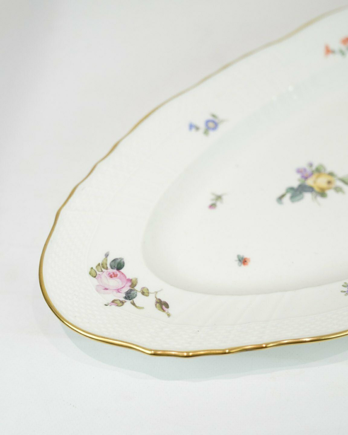 Fish Dish Kgl. Saxon Flower Decorated With Gold Hand Painted By Royal Copenhagen In  Approx From 1923 photo furniture