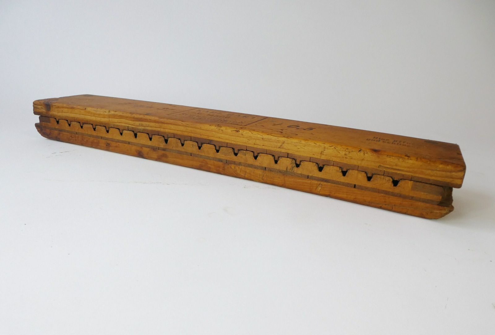 Antique German Wooden Branded Cigar Press , Kart Hart Cigar Box With 20 Sections, Tobacciana Mold photo 90.0