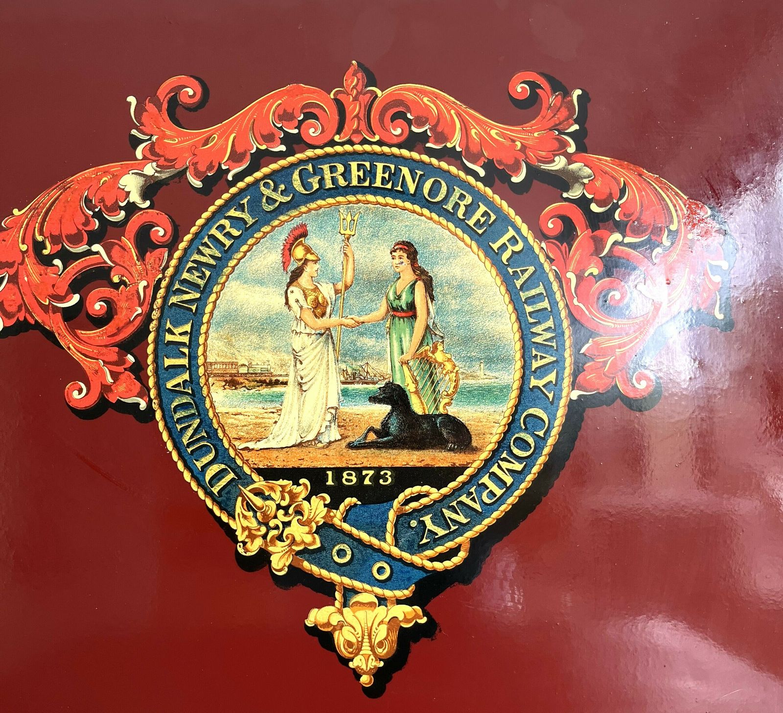 photo vinterior Mounted Coats Of Arms X4    Midland Rly, British Railways, Great Indian Peninsular Rly 1849, Dundalk Newry & Greenore Rly Co. 
