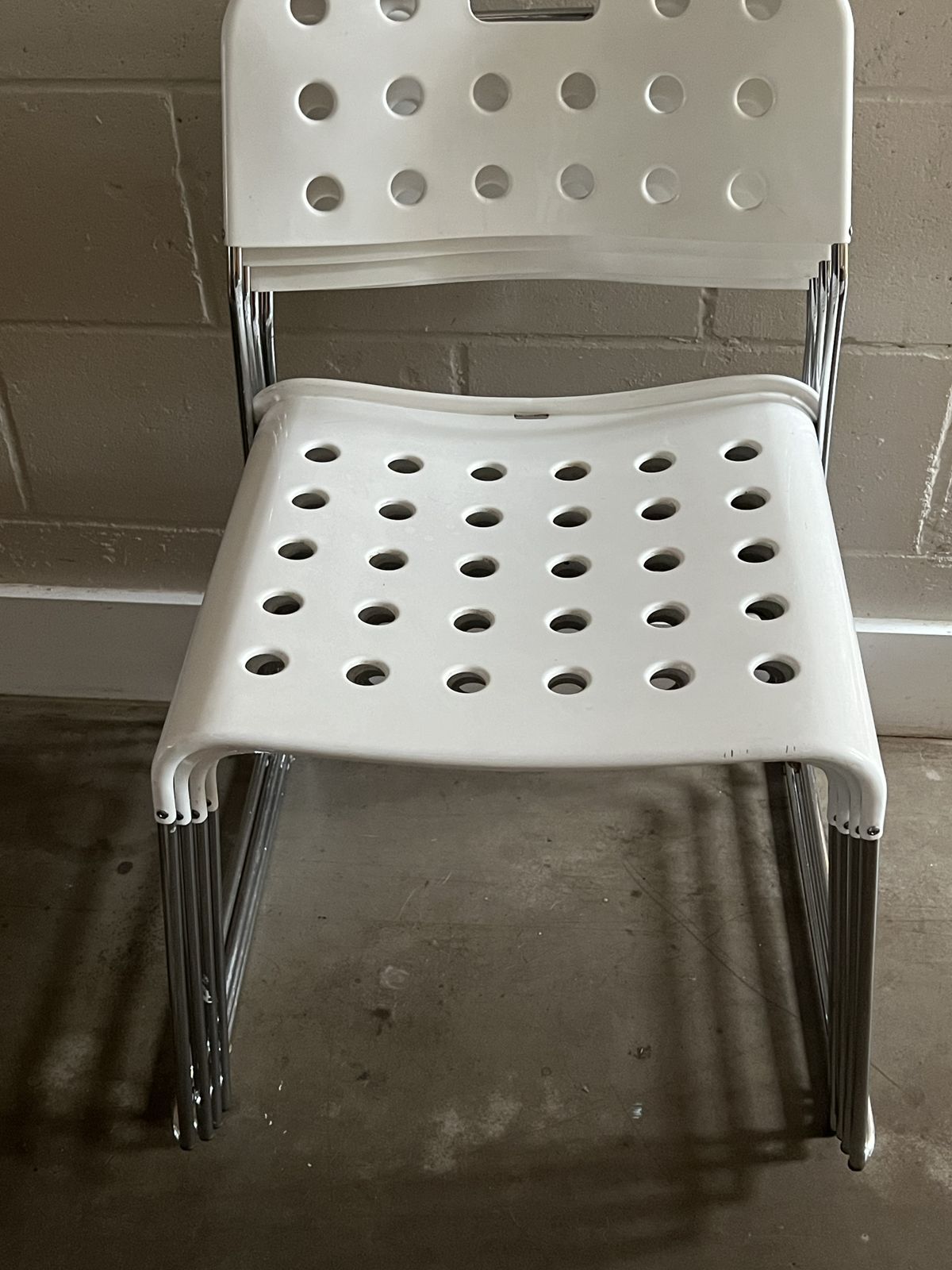 Rodney Kinsman White "Omstak" Chair For Mauro Minini, Purchased From Habitat photo furniture
