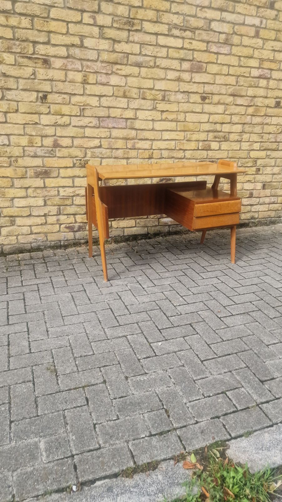 1960s Italian Writing Desk By Vittorio Dassi photo furniture