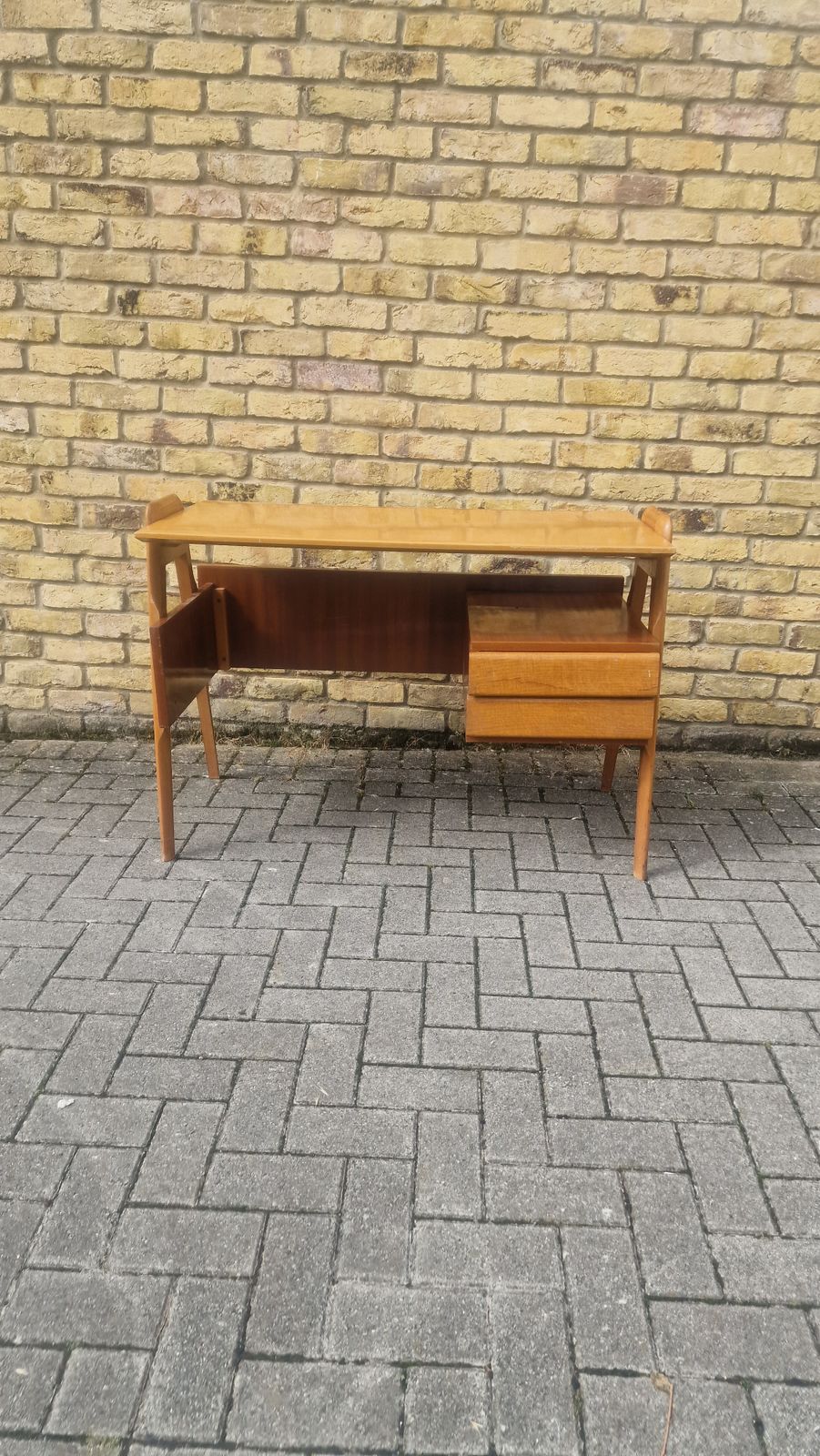 1960s Italian Writing Desk By Vittorio Dassi photo for sale