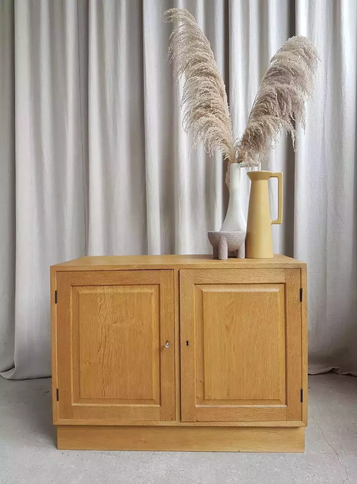 Vtg Mid Century Danish Oak Compact Sideboard Media Cabinet Scahdi Retro R516