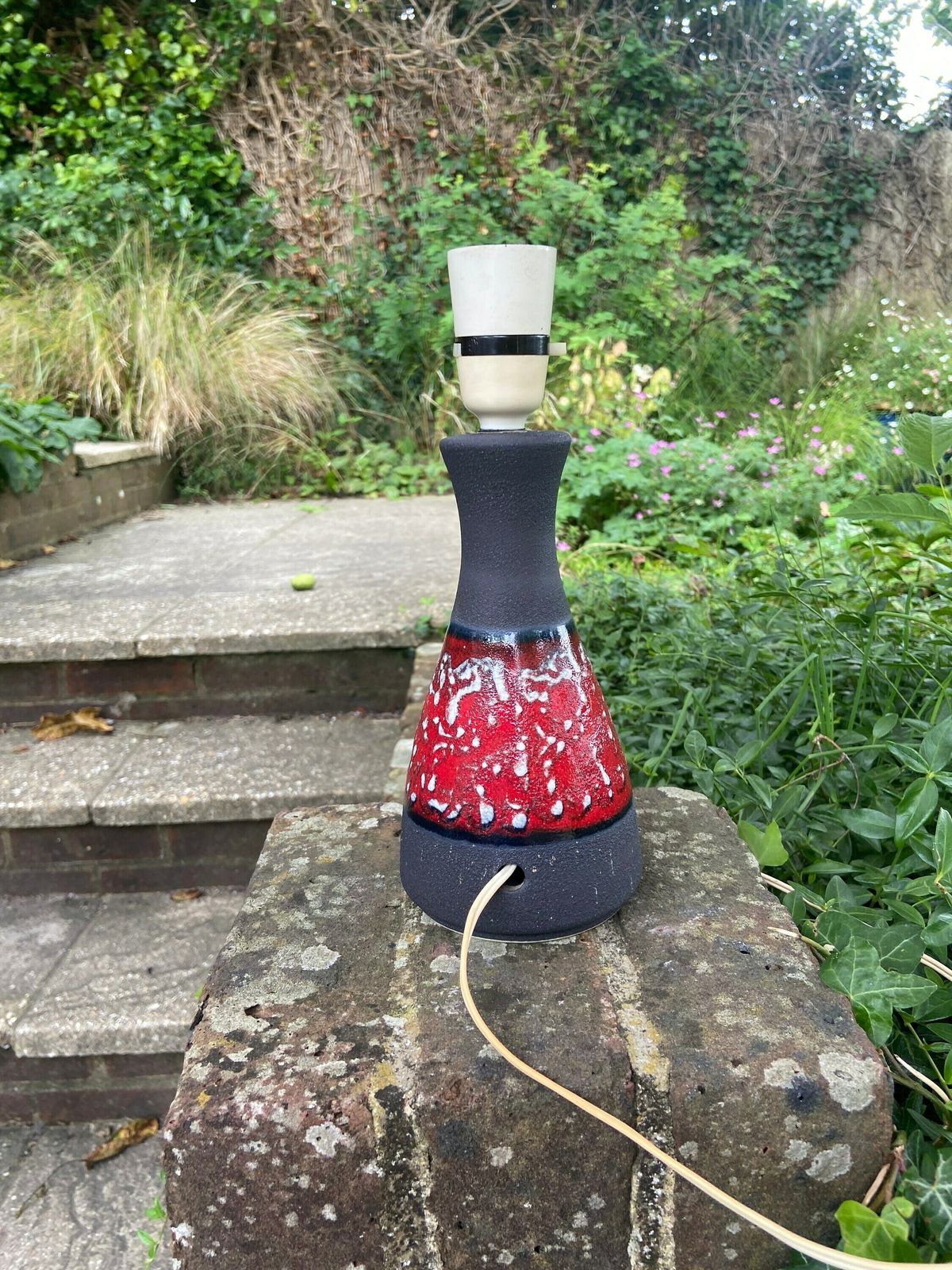 photo for sale Superb Vintage 1970s Red And Volcanic Grey Table Lamp