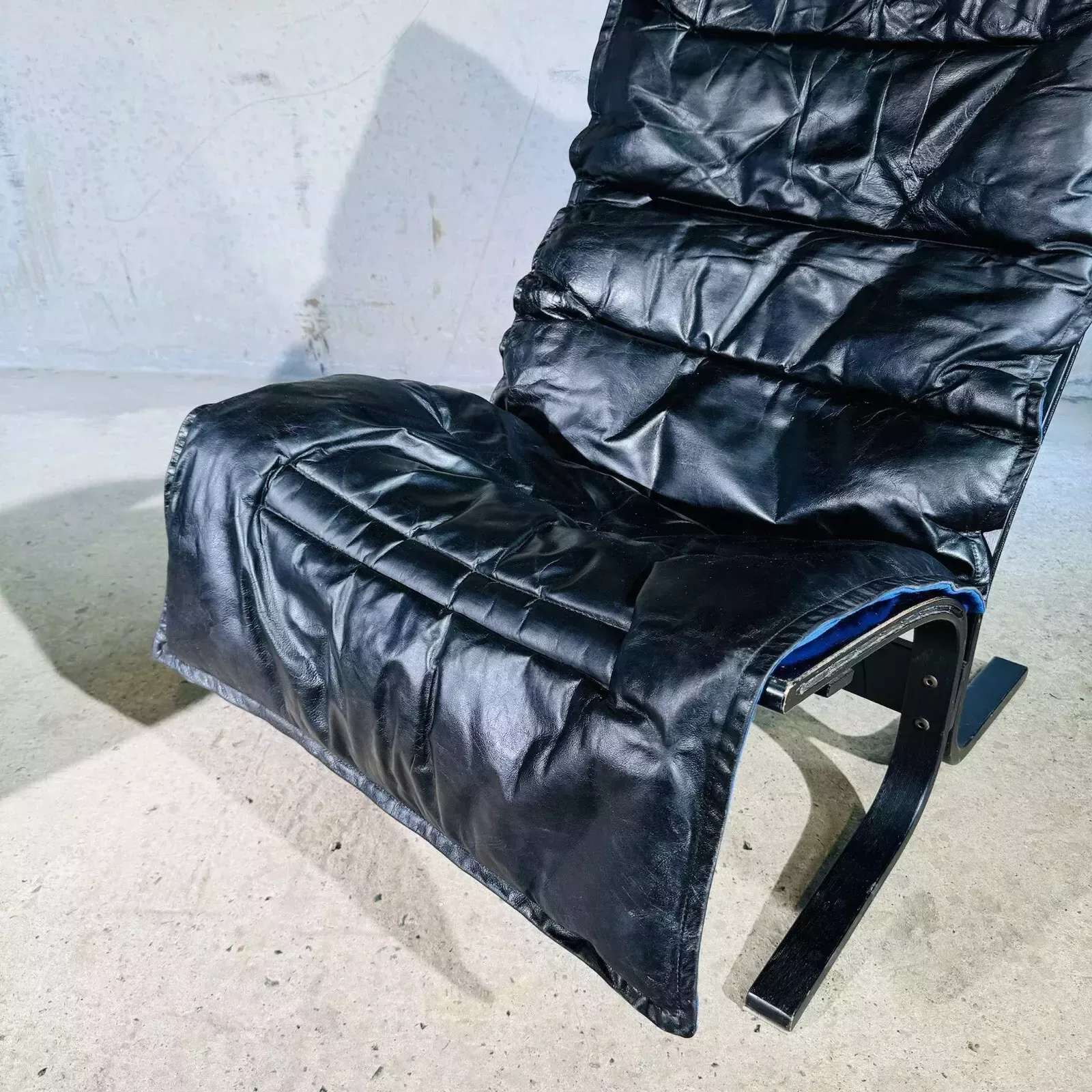 Pair Of Easy Chairs Black Leather By Westnofa, Norway 1970 Bentwood Frame photo 743.0