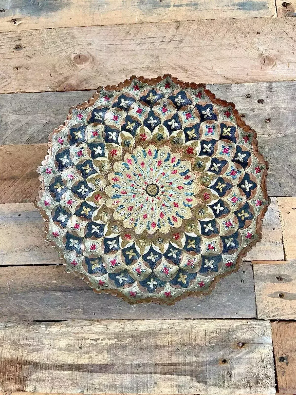 photo vinterior Vintage Indian Copper Floral Wall Plaque Plate Dish Multicoloured Boho Bohemian