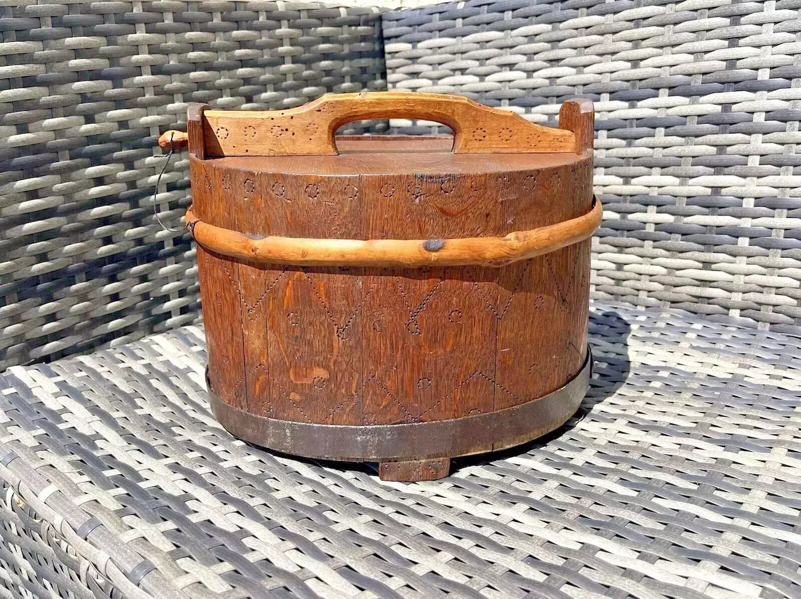 Large Antique Swedish Svepask Tine Bentwood Iron Folk Art Pokerwork Box Scandi photo 350.0