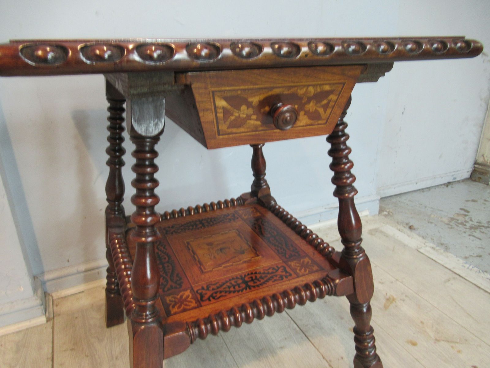 photo vinterior 19th Century Walnut And Marquetry  Side Or Centre  Table