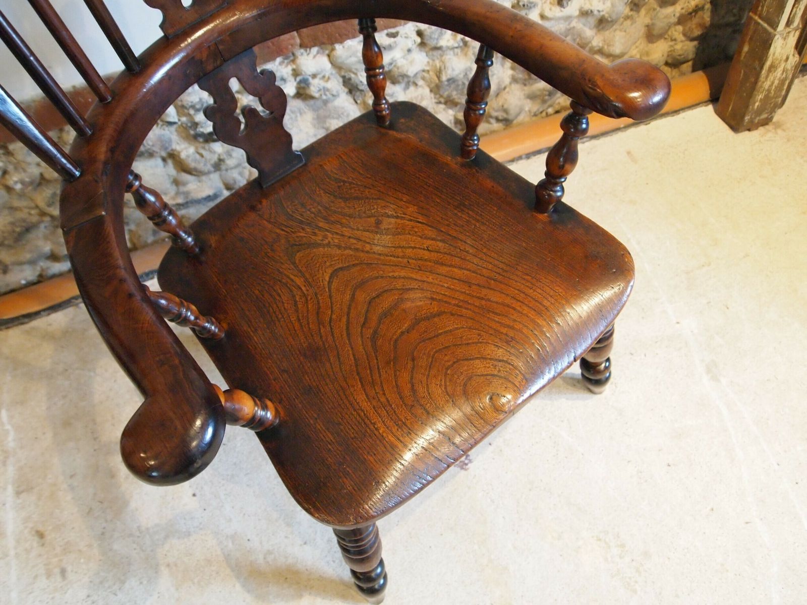 photo furniture Chair Outstanding John Moss Worksop Yew And Burr Yew Windsor Armchair C1860