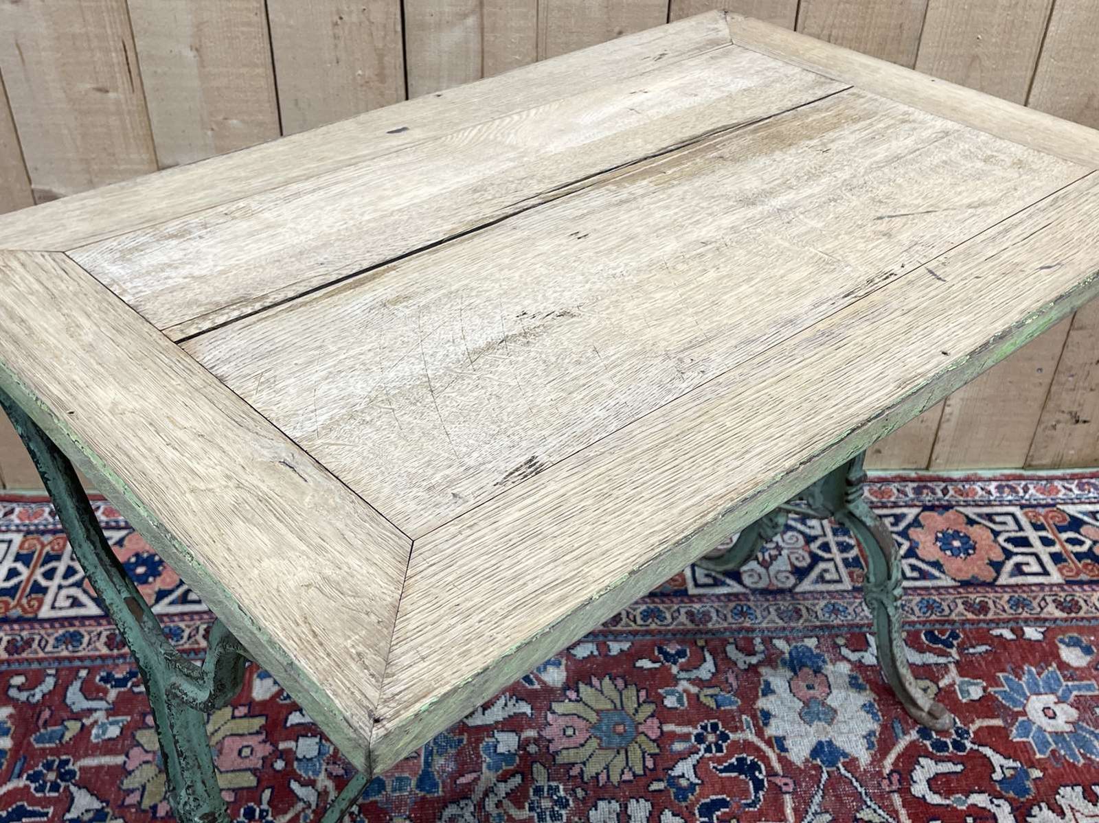 photo furniture Bistro Table From The Beginning Of The 20th Century