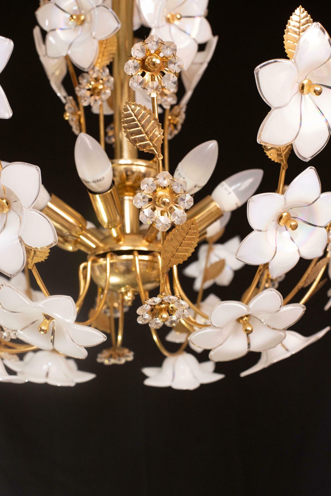 Large Size Vintage Murano Glass Chandelier White Flowers, 1970 photo 1725.0