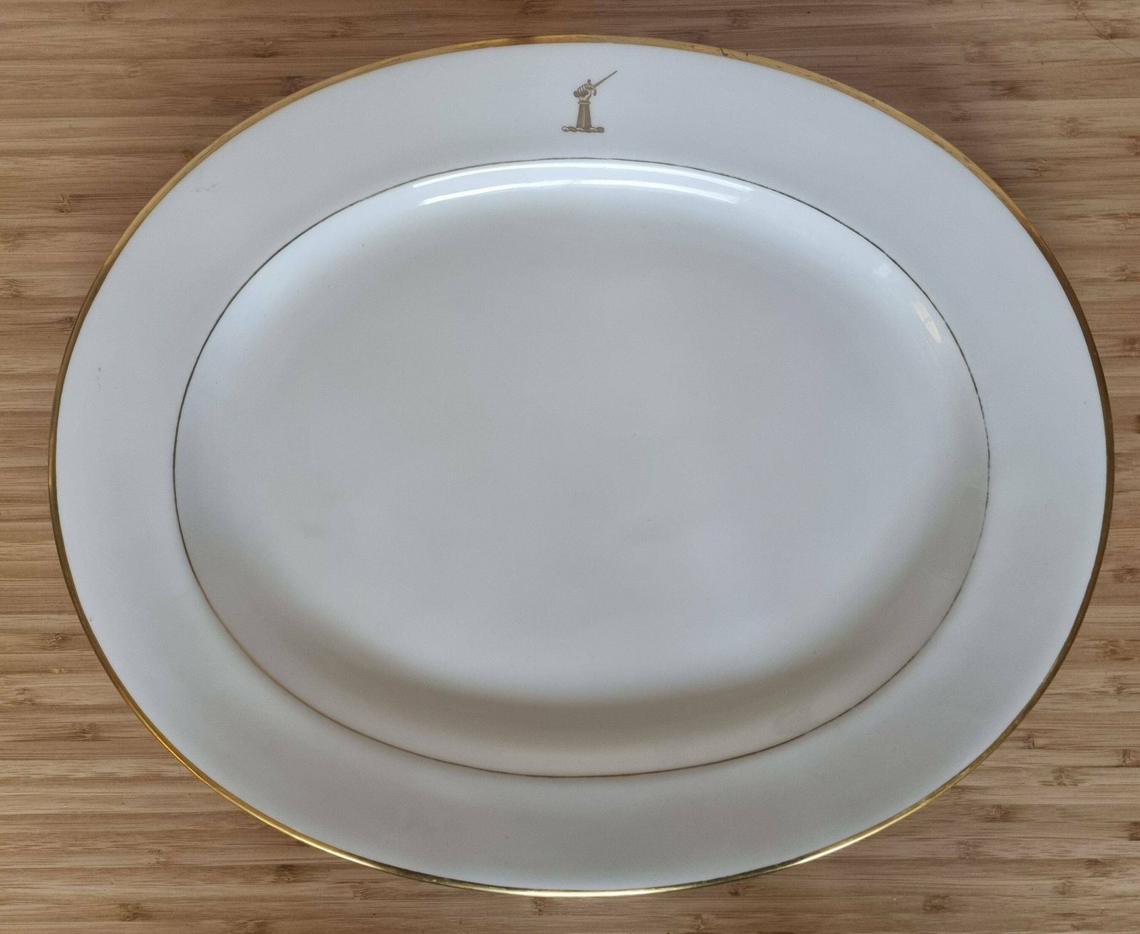 2 Set Of Serving Platters By Cauldon China In White Porcelain And Gold Trim // Ashleyparkerva photo Home Decor