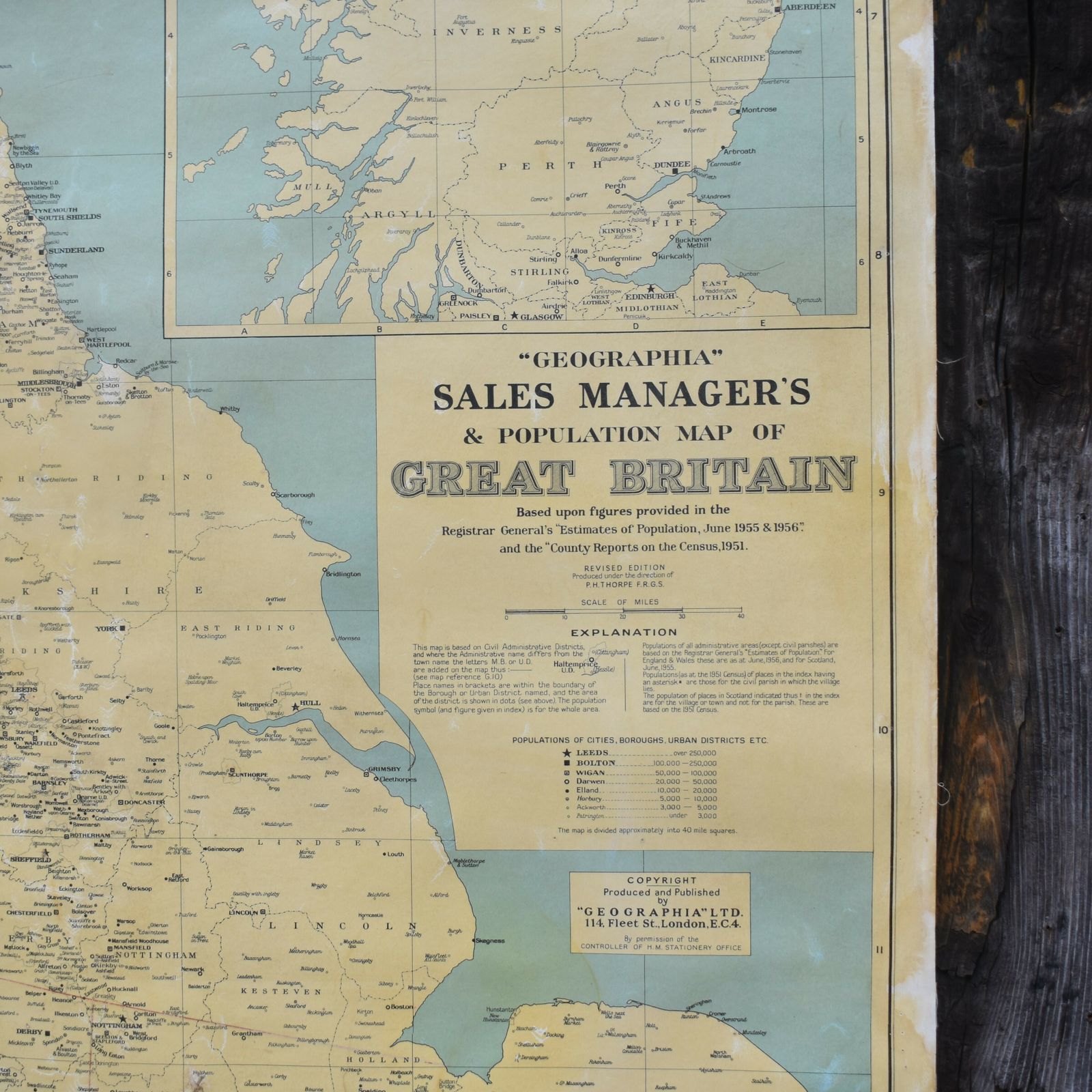 photo furniture Vintage 1950's Geogriphia Sales Manager's Population Poster Map Of Great Britain