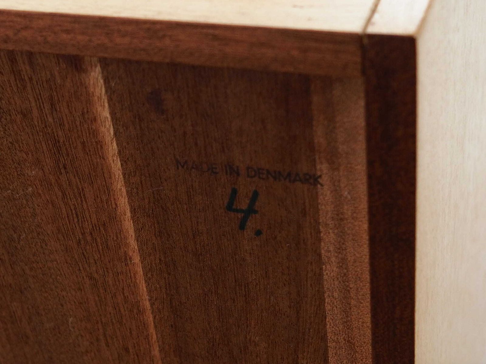 photo vinterior Ash Cabinet, Danish Design, 1970s, Production: Denmark
