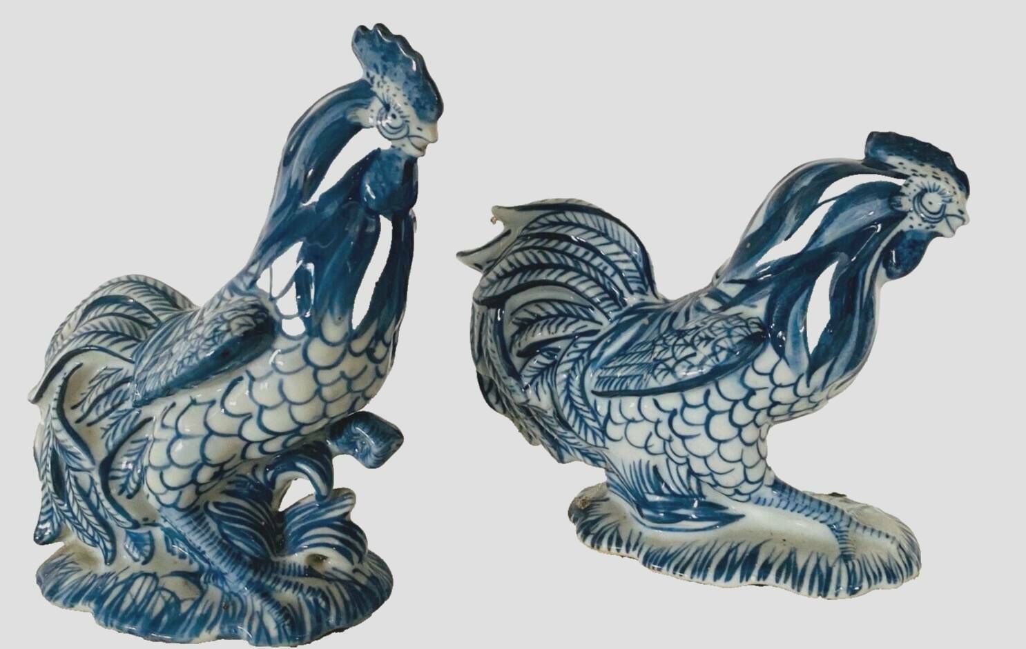 photo vinterior Pair Of Ceramic Roosters In Blue Camaieu 20th Century