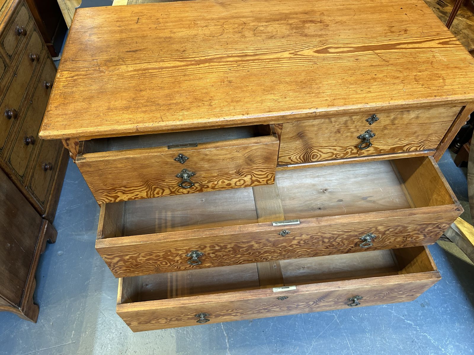 Victorian Oregon Pine Chest Of Drawers photo vinterior