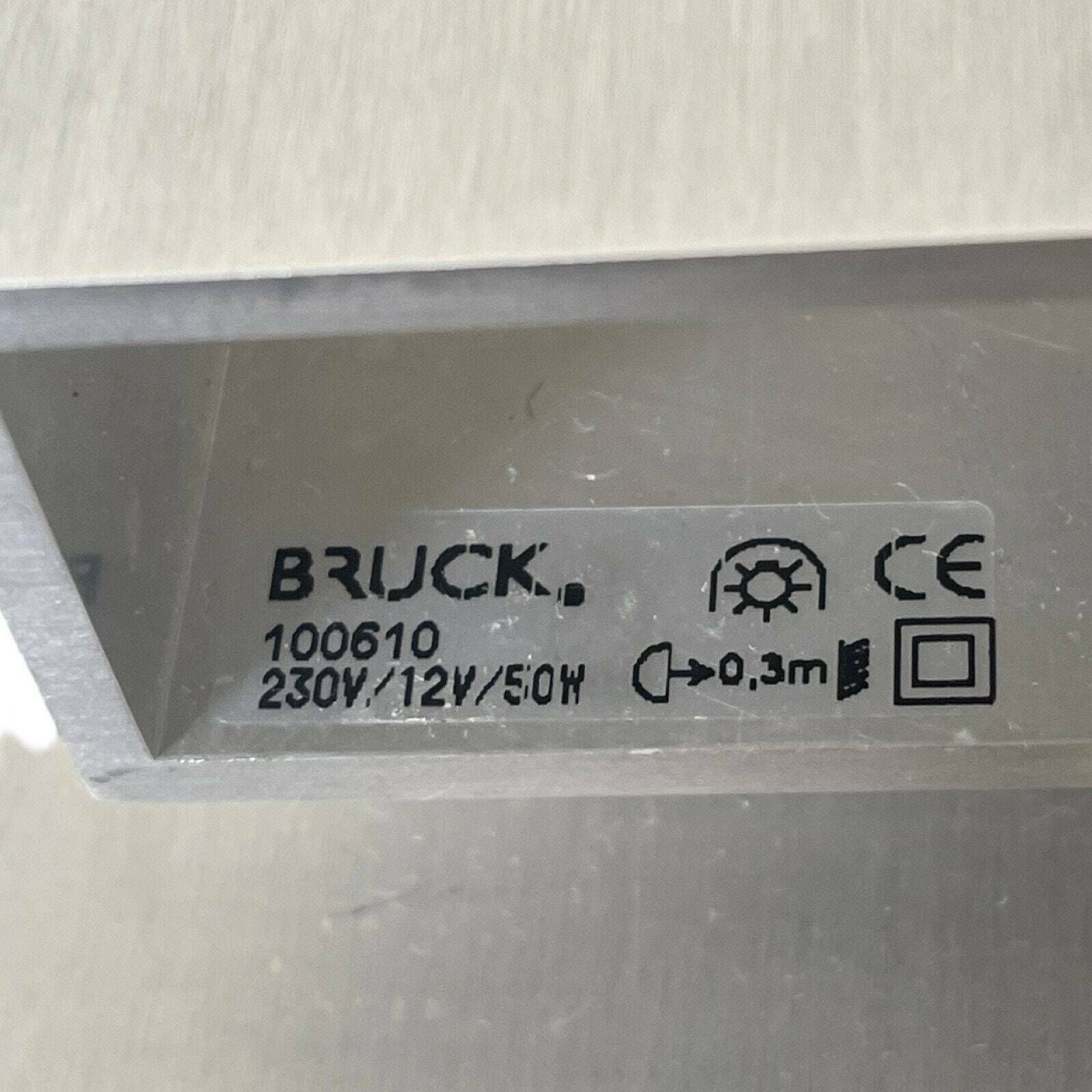Bruck   Model 'Scobo'   Up And Downlighting Wall Sconce   Aluminum   Contemporary Design photo vinterior